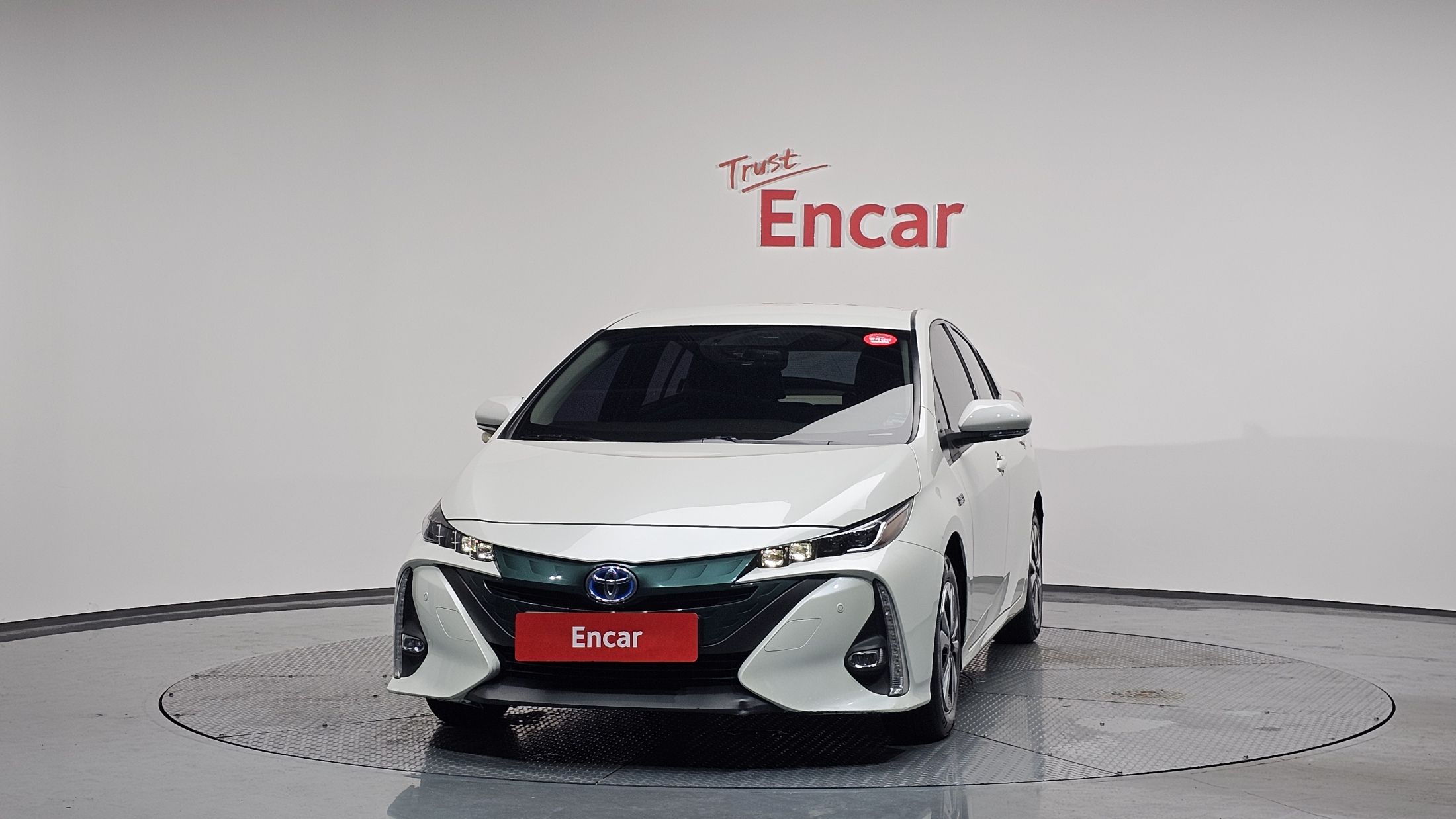 TOYOTA PRIUS PRIME 2017