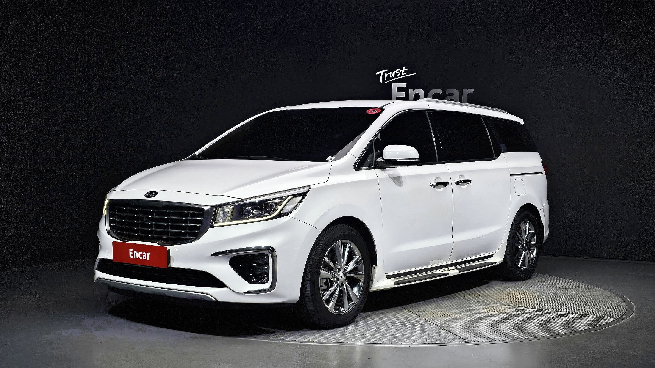 KIA CARNIVAL 2018