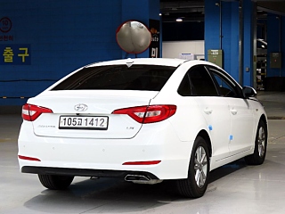 HYUNDAI SONATA LF 2016