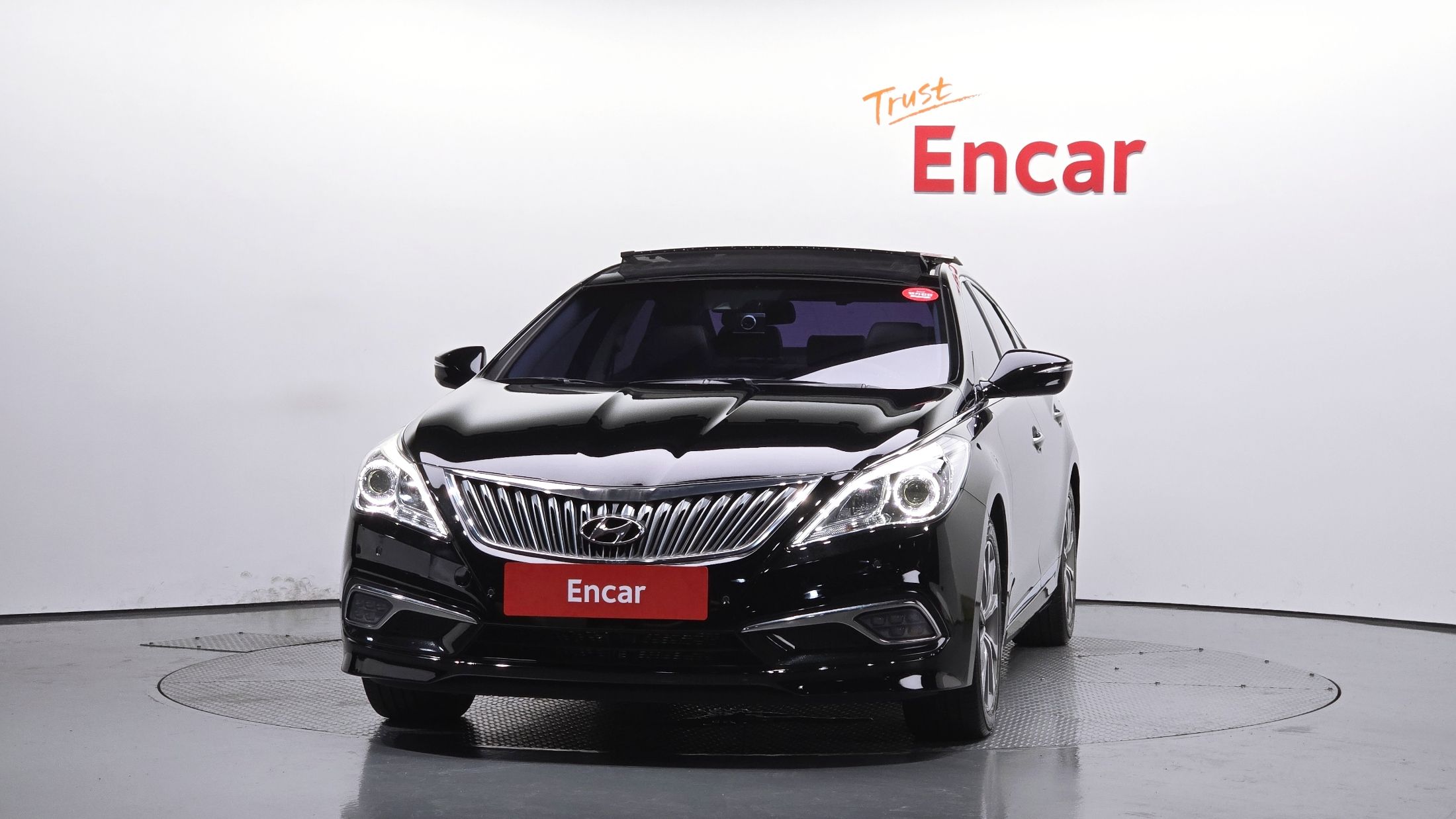 HYUNDAI GRANDEUR HG 2016