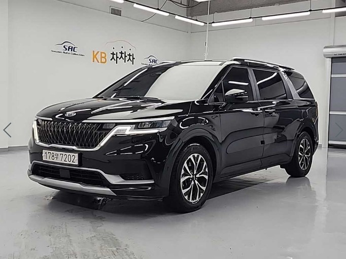 KIA CARNIVAL 2021
