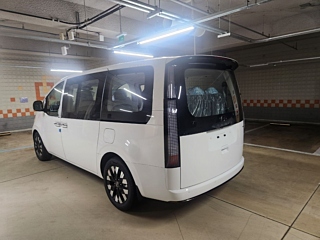 HYUNDAI STARIA 2025