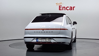 HYUNDAI GRANDEUR HYBRID GN7 2023