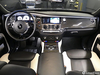 ROLLS ROYCE GHOST 2018