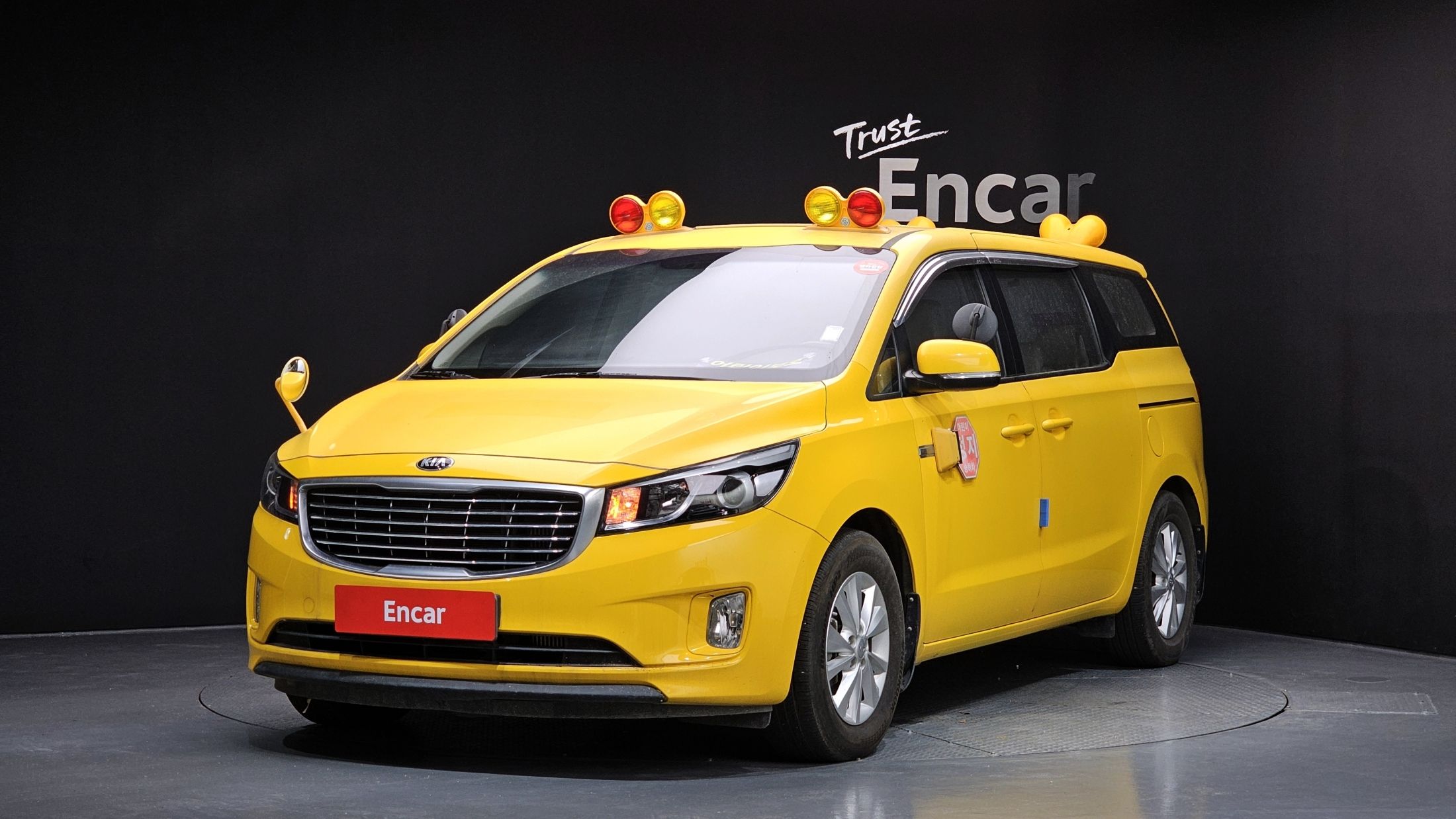 KIA CARNIVAL 2014