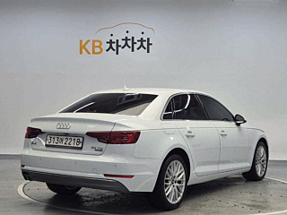 AUDI A4 B9 2018