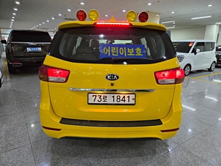 KIA CARNIVAL 2017
