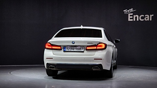 BMW 5-SERIES G30 2022