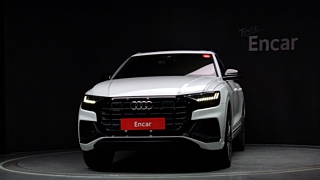 AUDI Q8 4M 2021