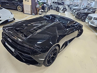 Заказать LAMBORGHINI HURACAN