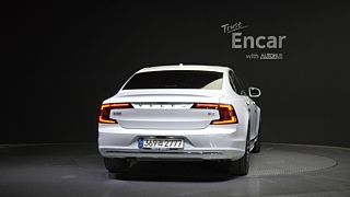 VOLVO S90 2021