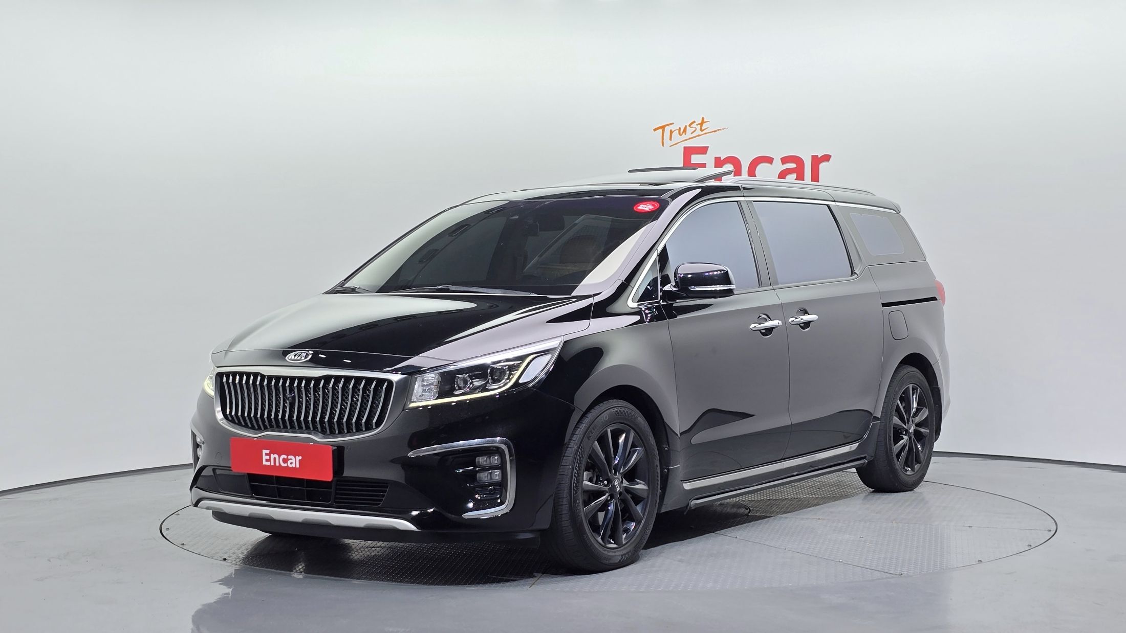 KIA CARNIVAL 2018