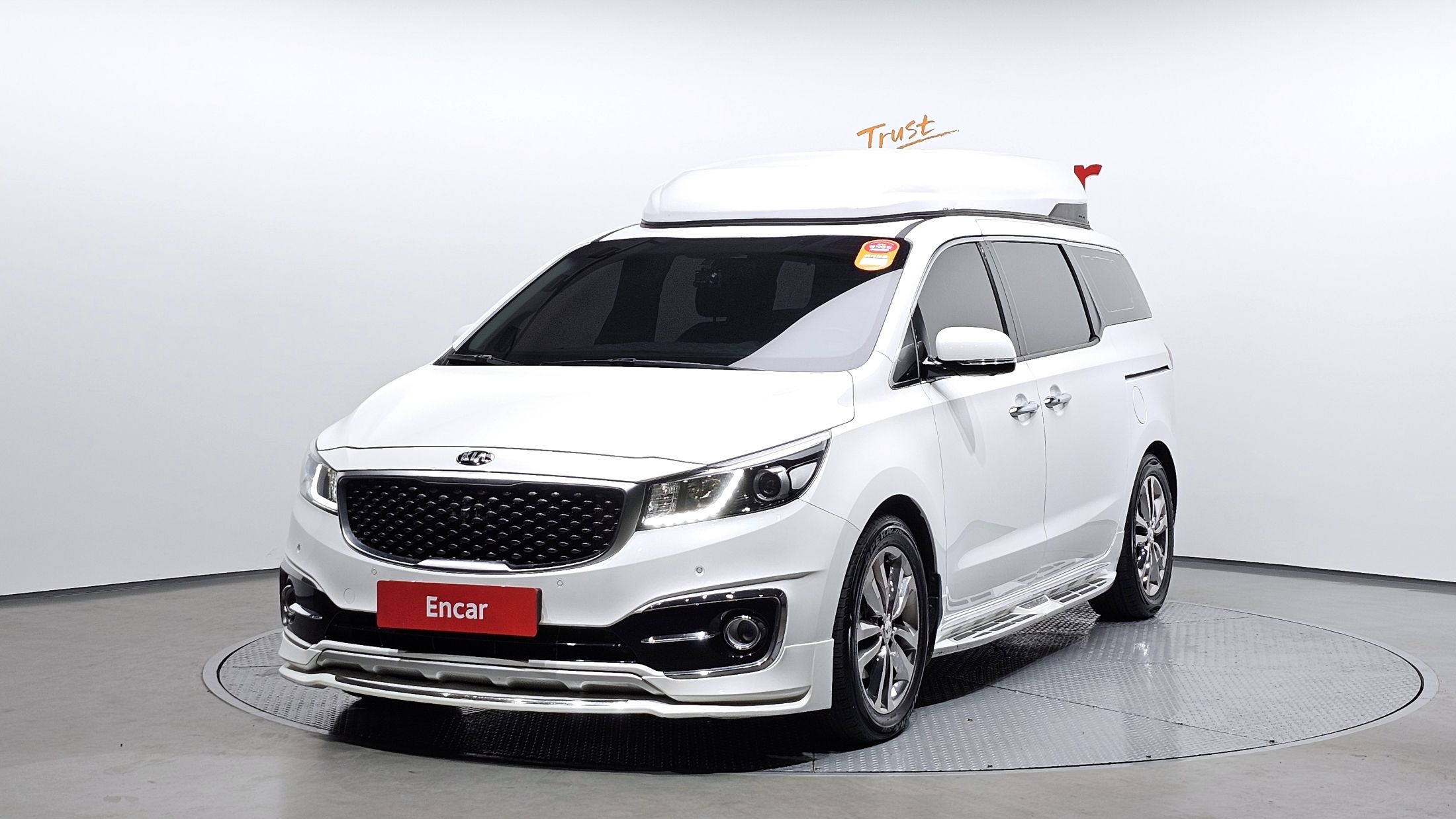 KIA CARNIVAL 2017