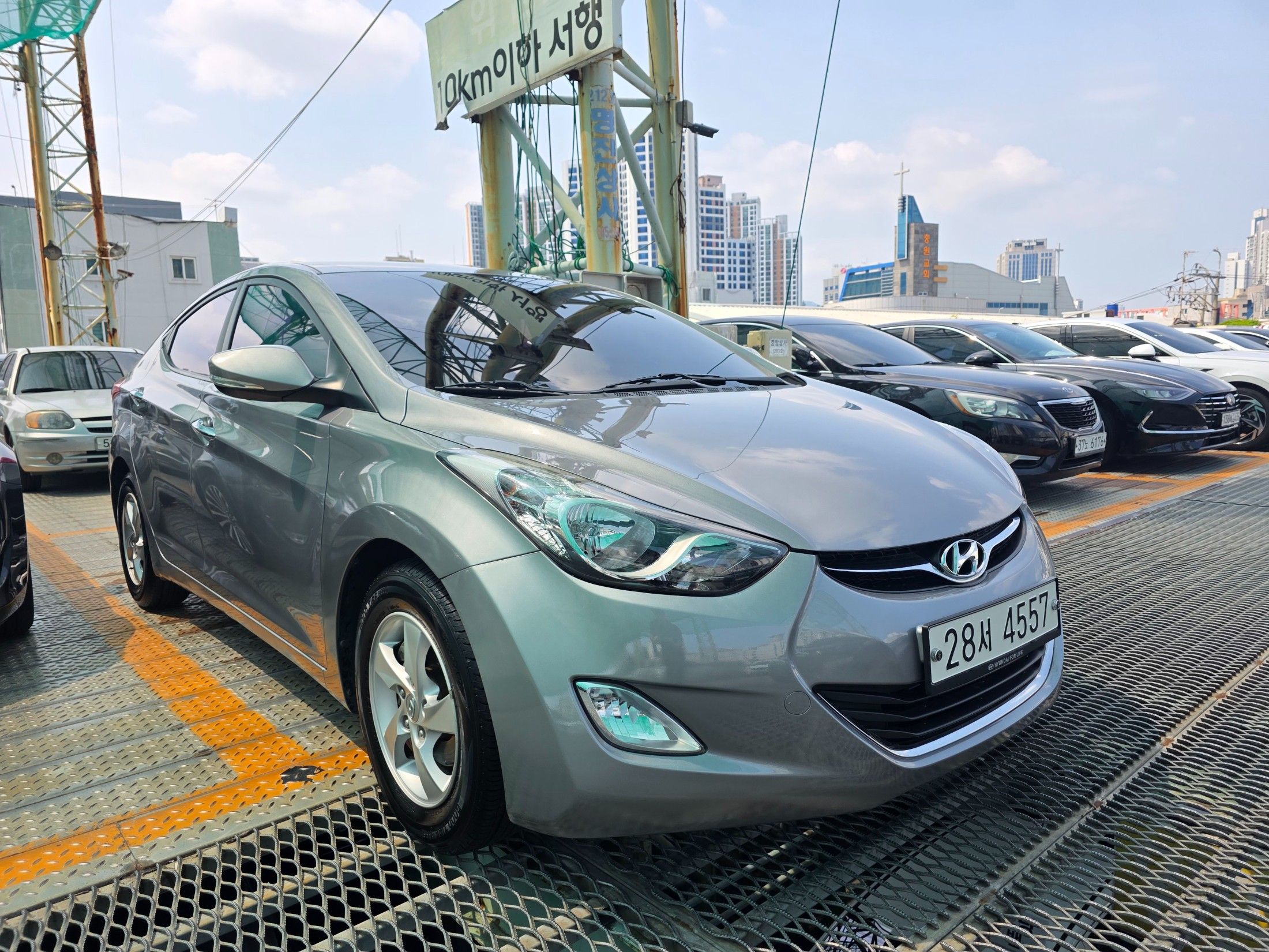HYUNDAI AVANTE MD 2012