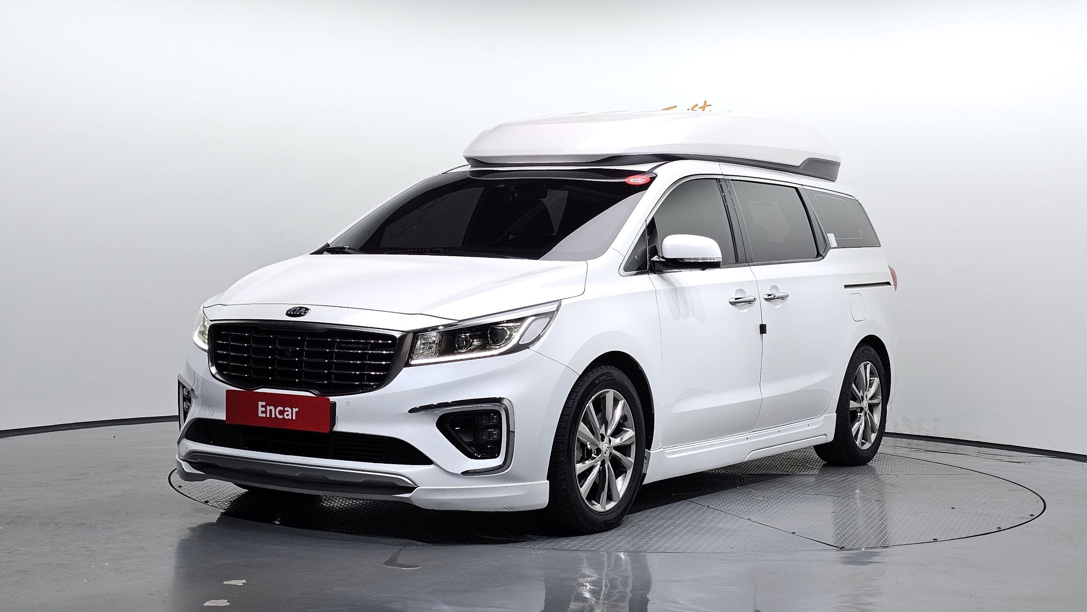 KIA CARNIVAL 2018