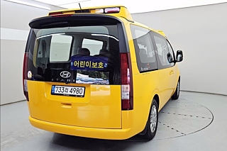 HYUNDAI STARIA 2022