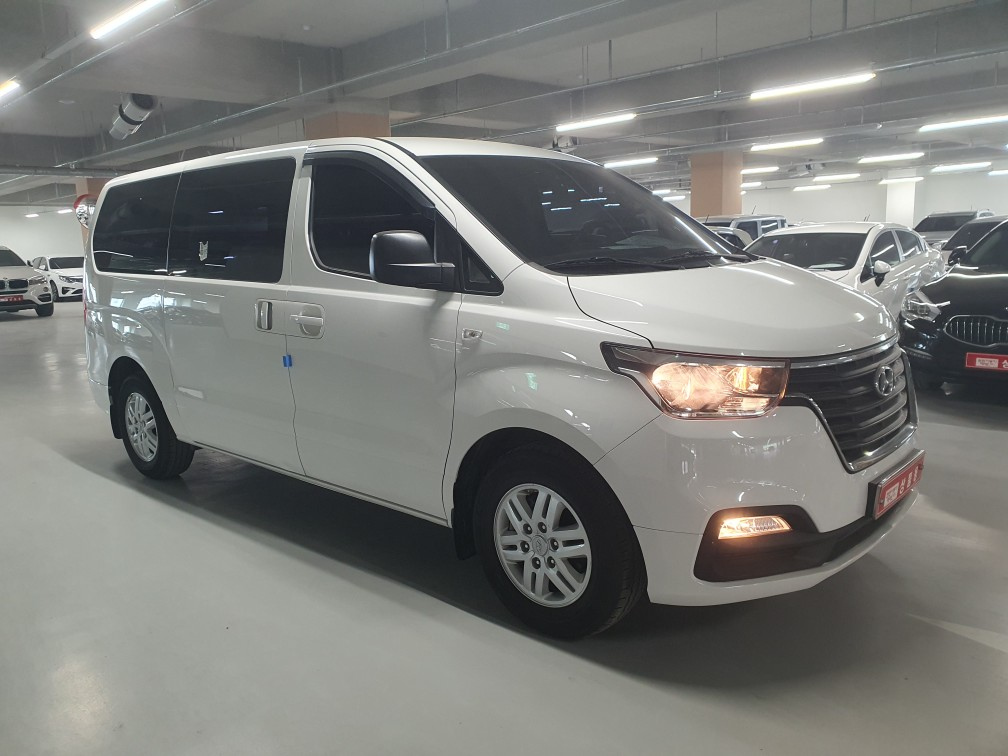 HYUNDAI STAREX GRAND 2019