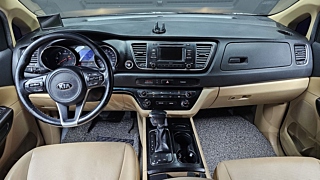 KIA CARNIVAL 2017