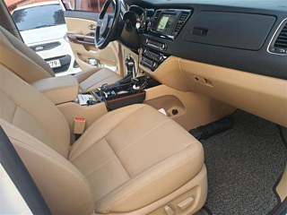 KIA CARNIVAL 2017
