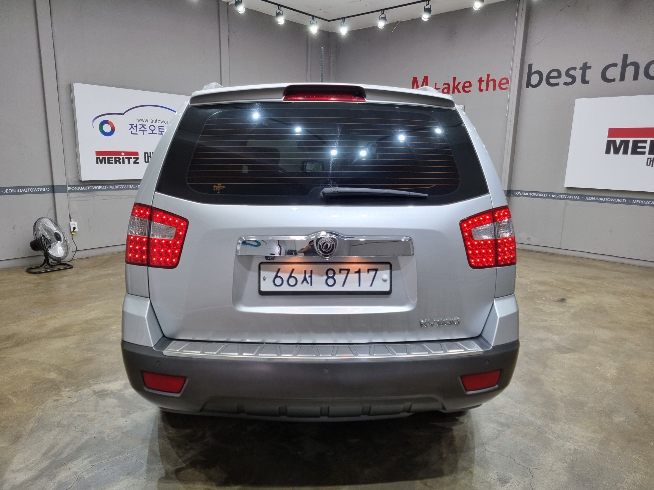 KIA MOHAVE 2011