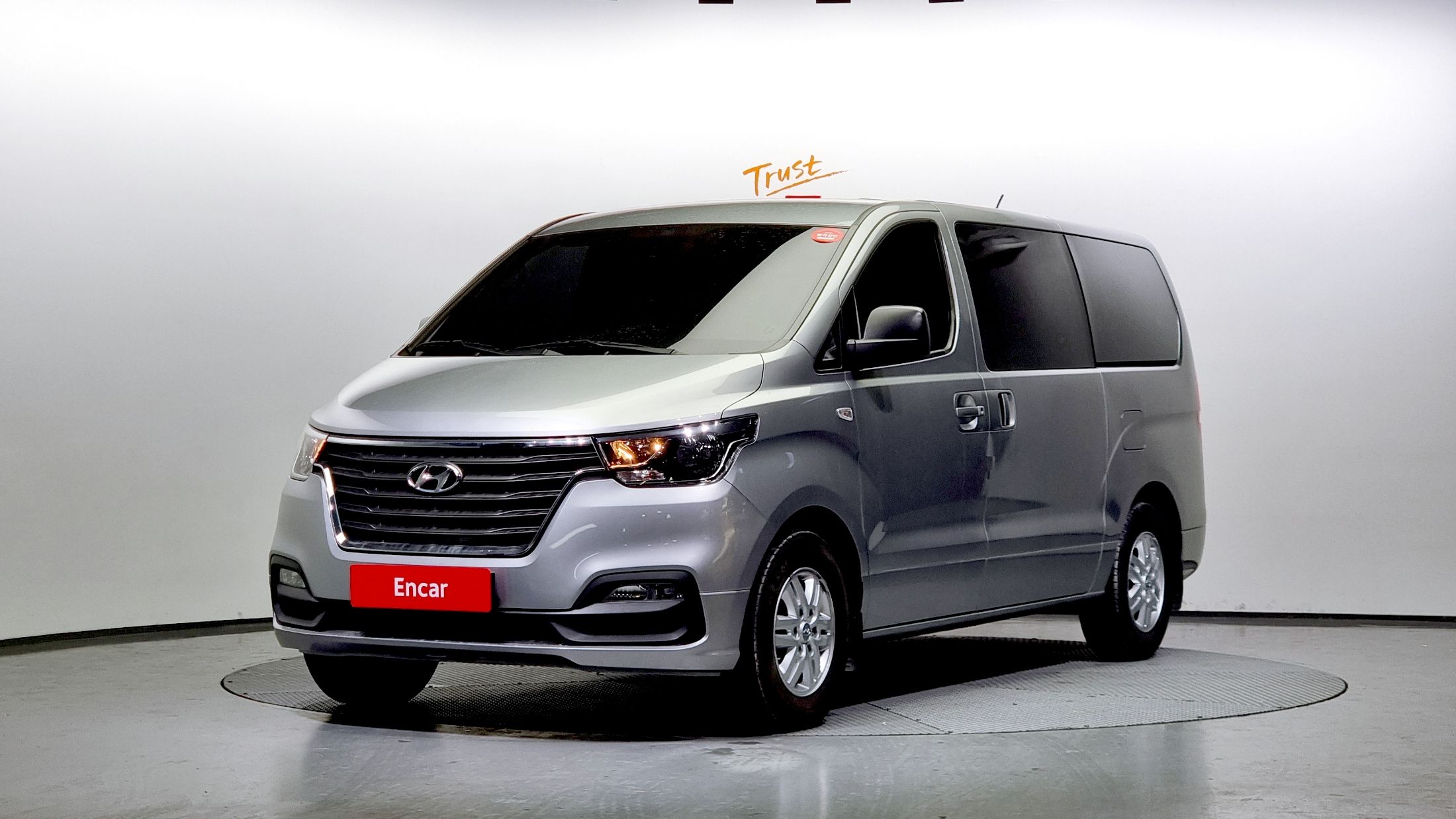 HYUNDAI STAREX GRAND