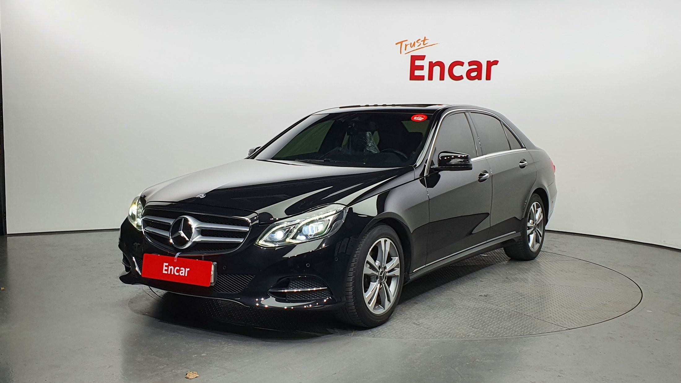 MERCEDES BENZ E-CLASS W212