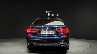 BMW 7-SERIES G11 2019