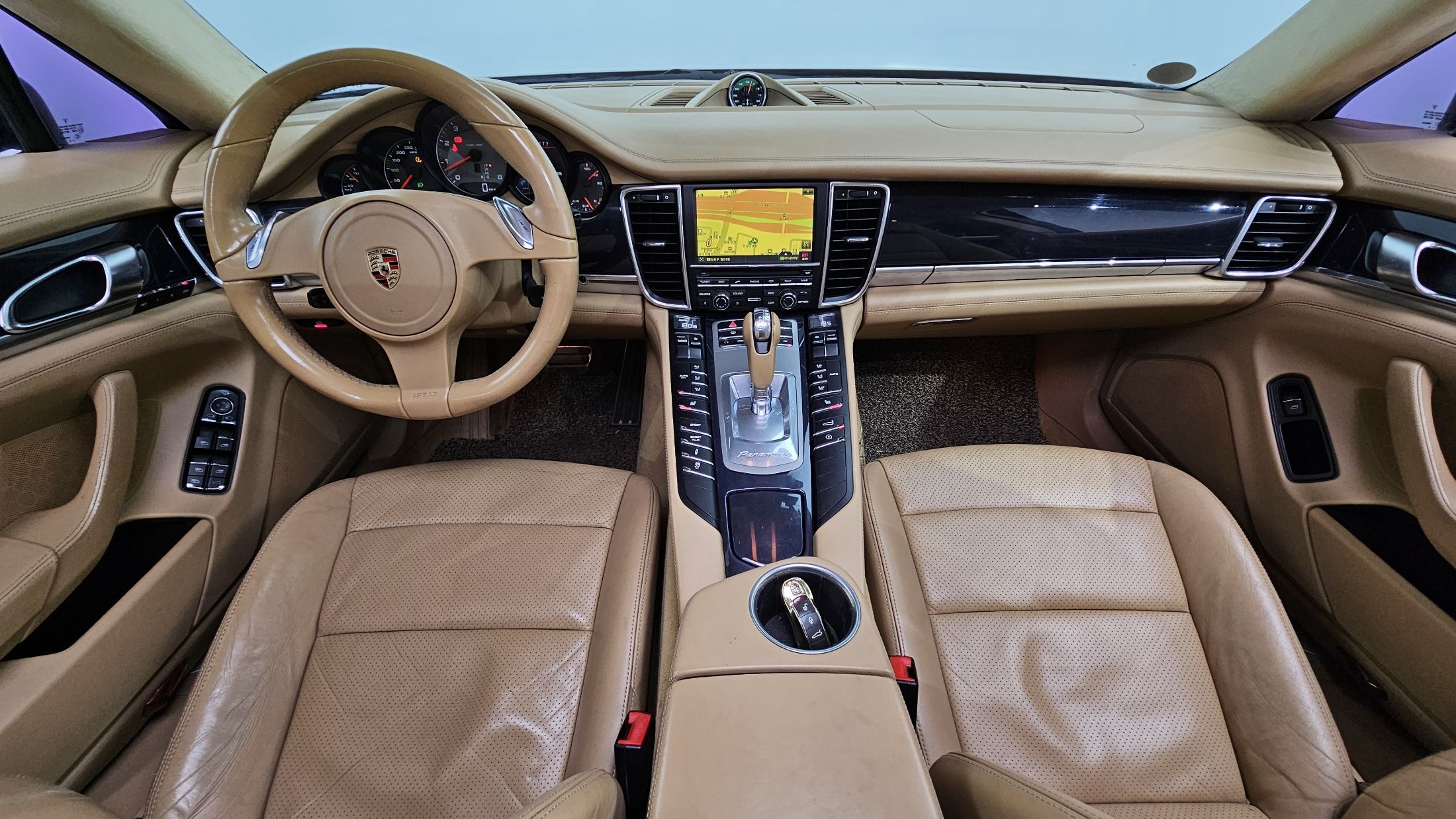 PORSCHE PANAMERA 2010