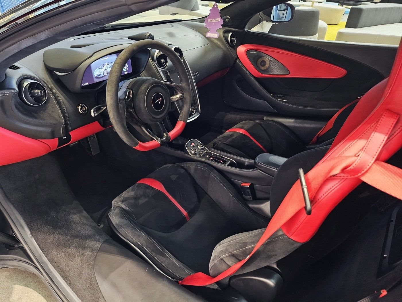 MCLAREN 570S 2019