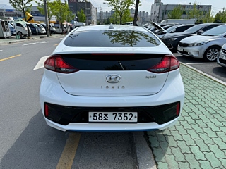 HYUNDAI IONIQ HYBRID 2017