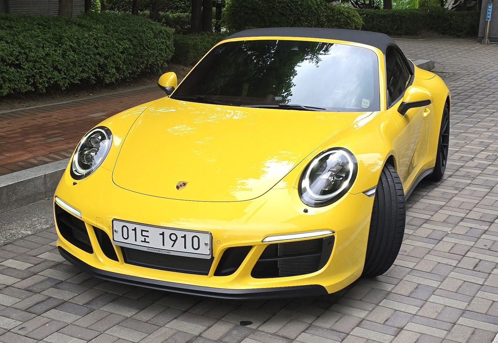 PORSCHE 911 2018