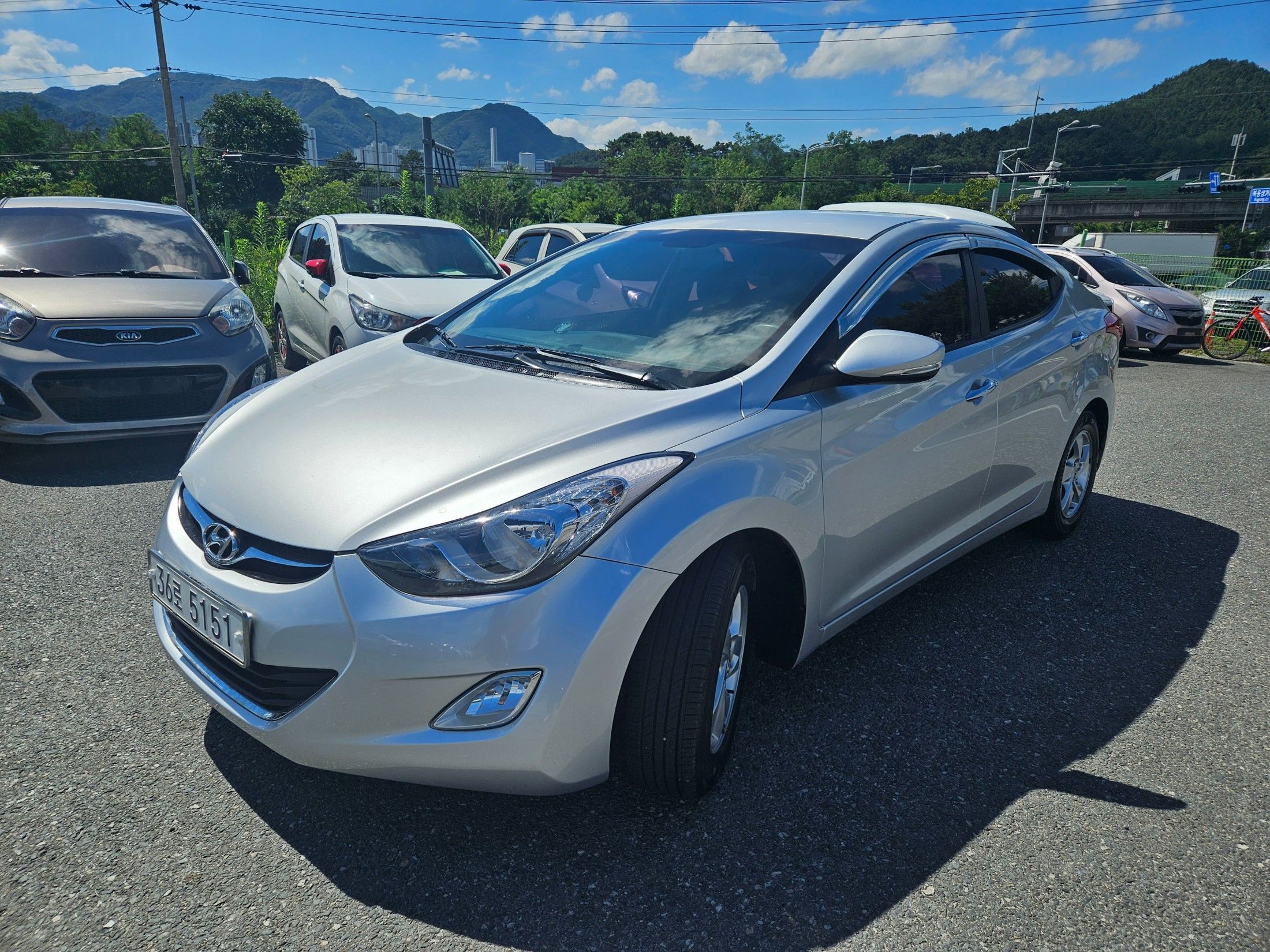 HYUNDAI AVANTE MD 2012