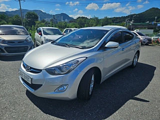 HYUNDAI AVANTE MD 2012