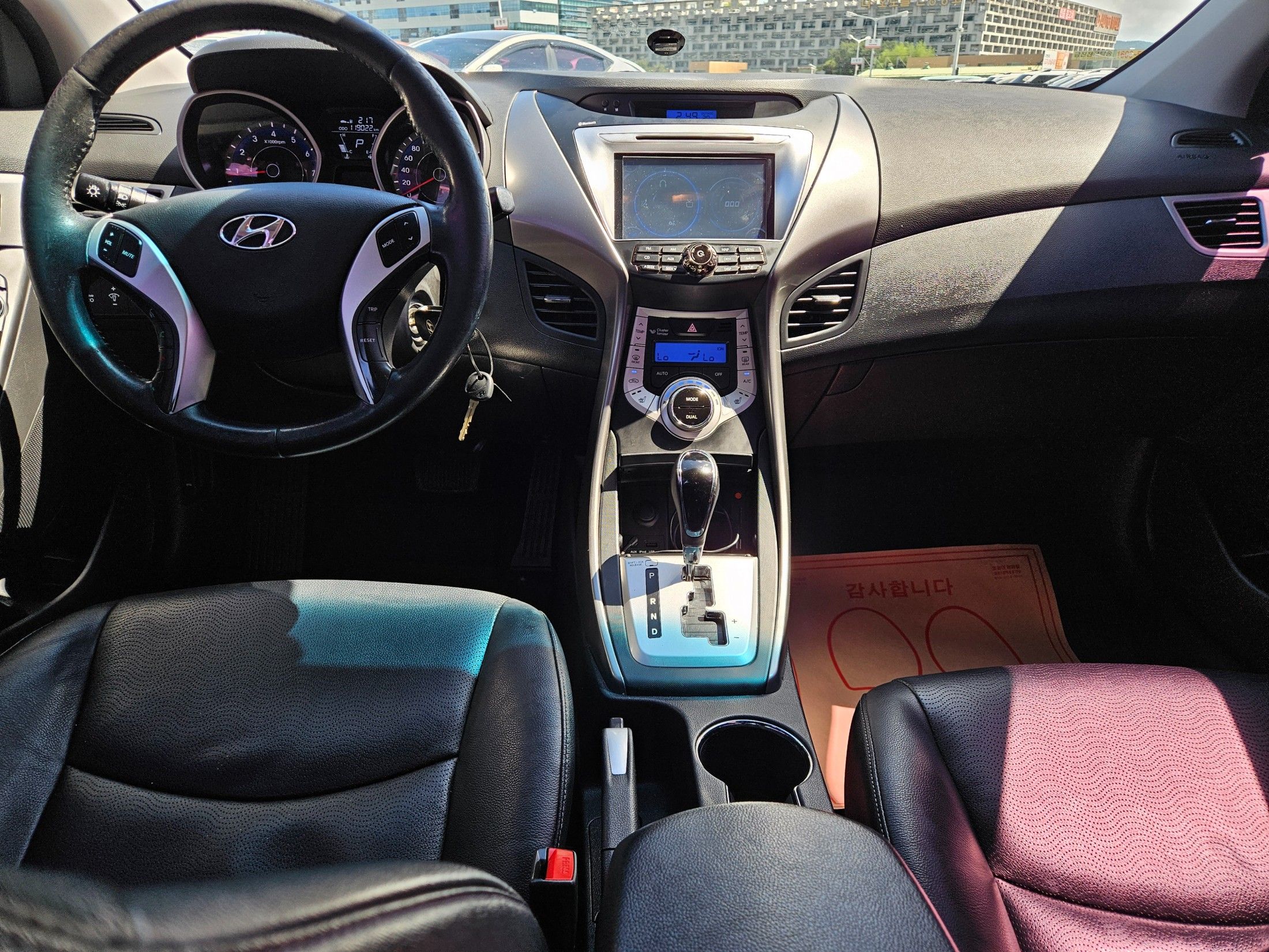 HYUNDAI AVANTE MD 2012