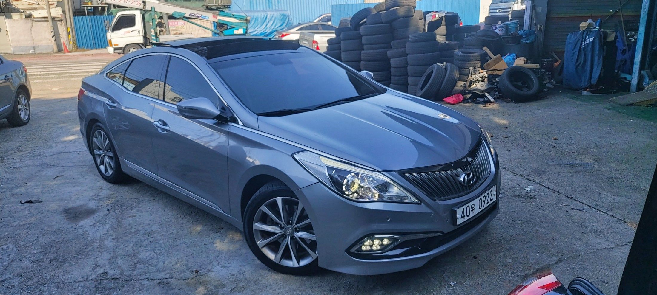 HYUNDAI GRANDEUR HG 2015