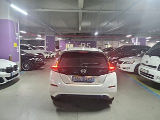 Заказать NISSAN LEAF ZE1