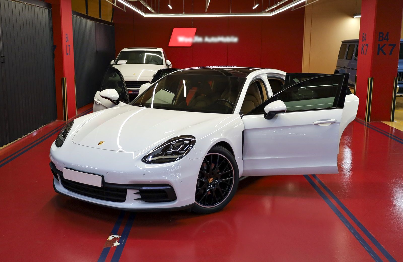 PORSCHE PANAMERA 971 2018