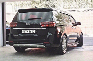 KIA CARNIVAL 2018
