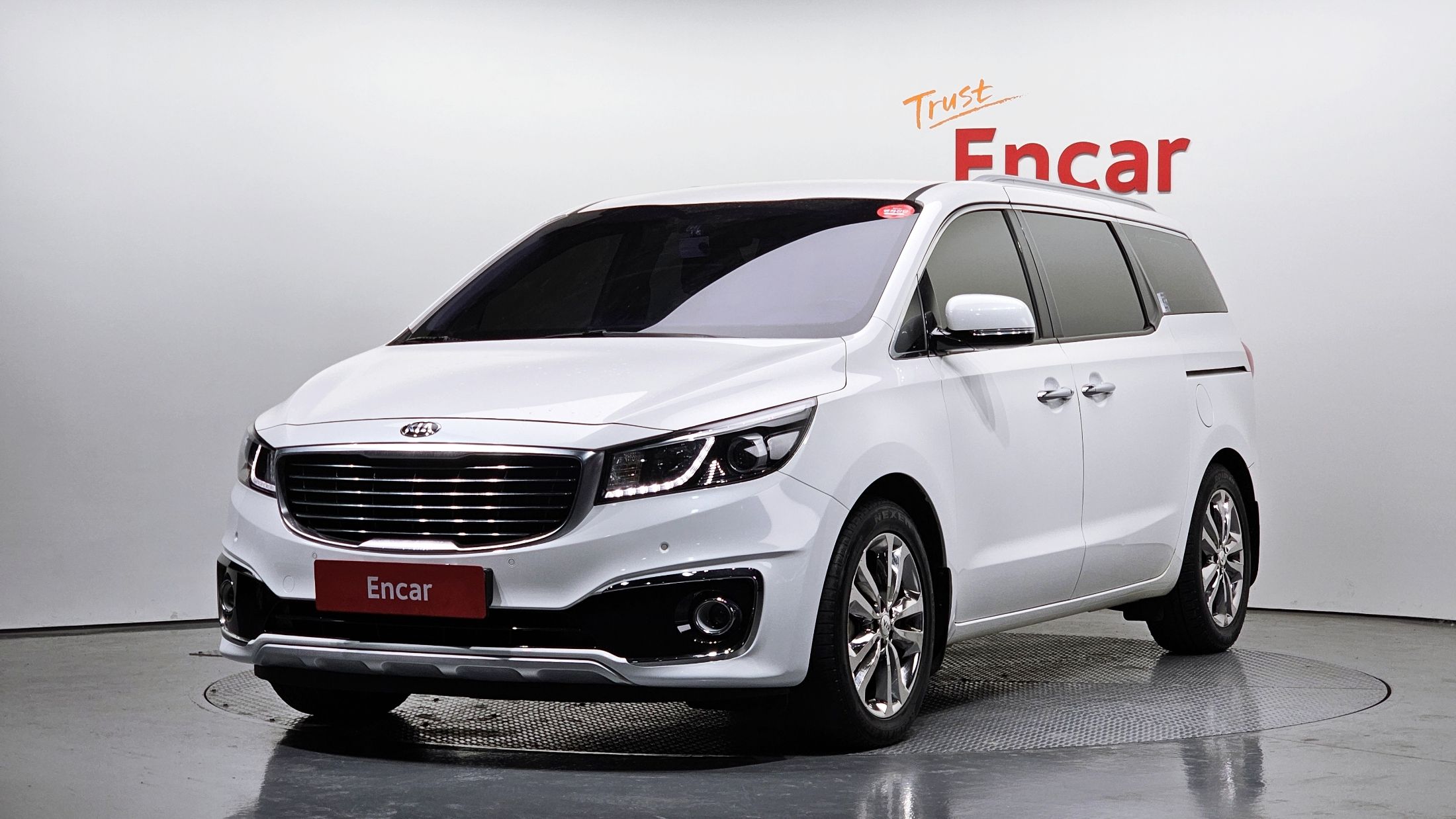 KIA CARNIVAL 2015
