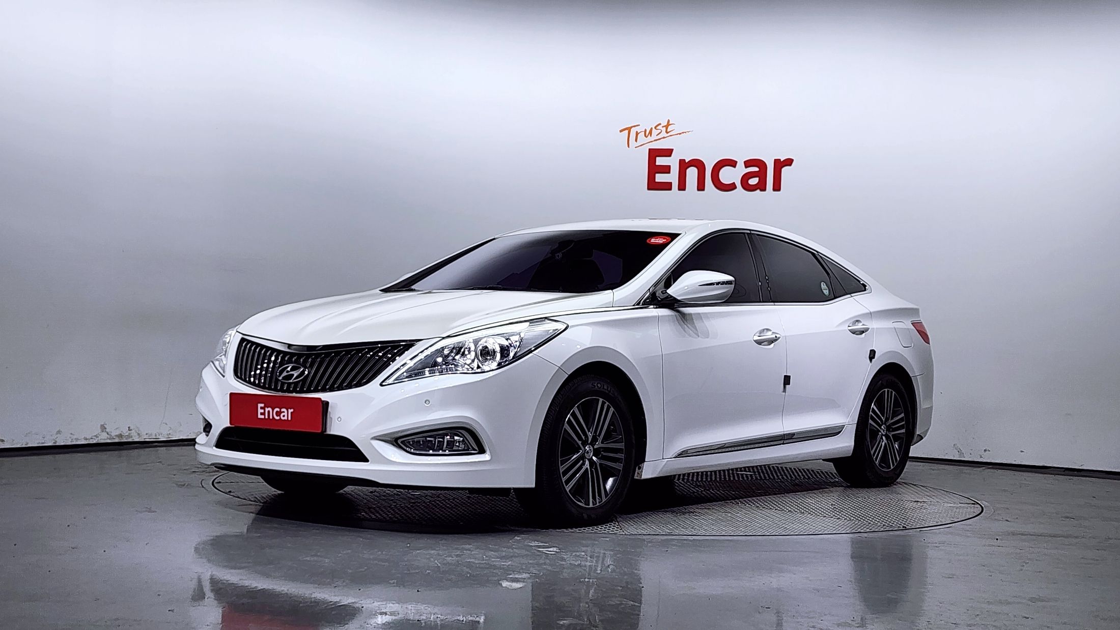 HYUNDAI GRANDEUR HG 2014