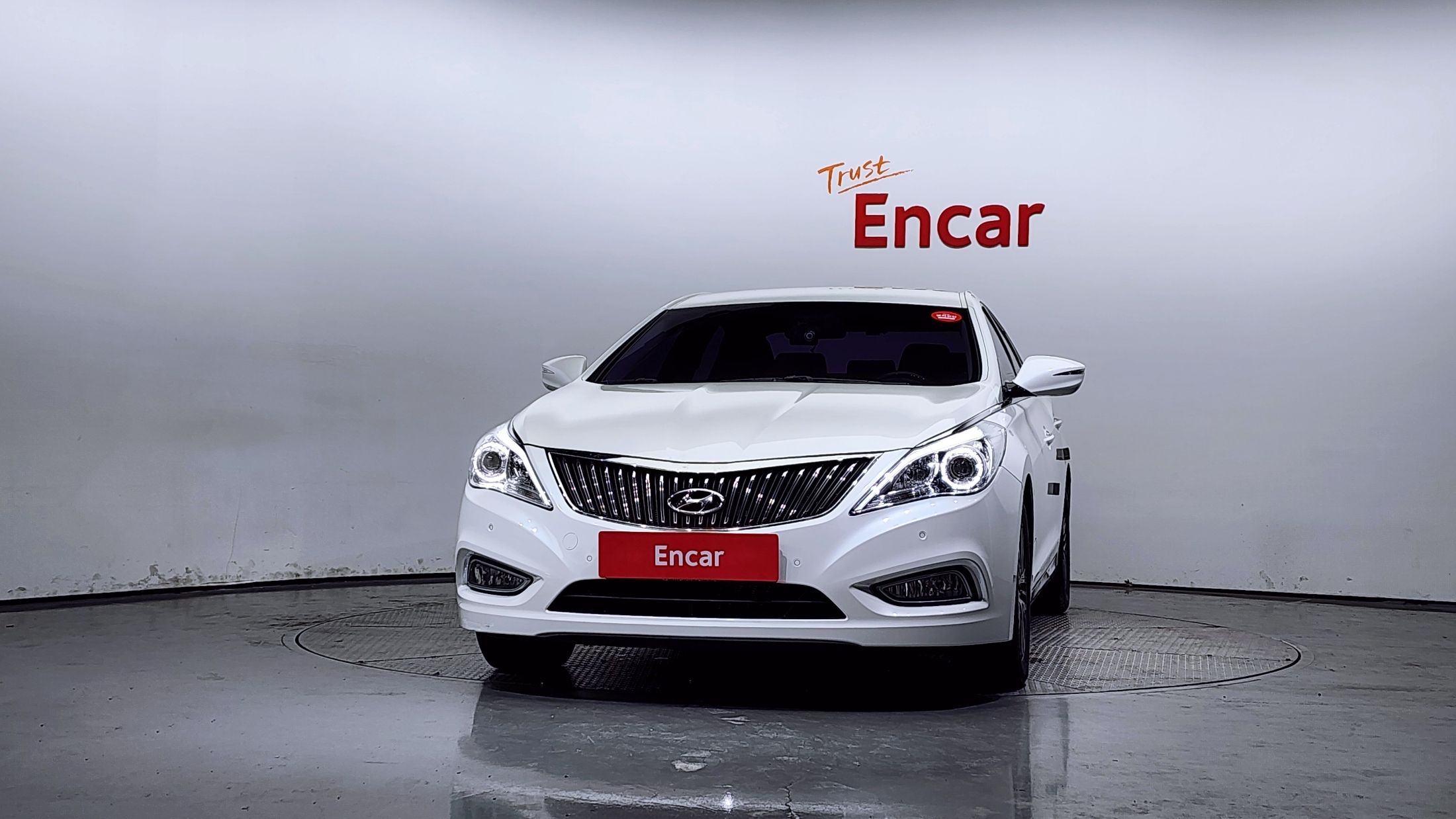 HYUNDAI GRANDEUR HG 2014