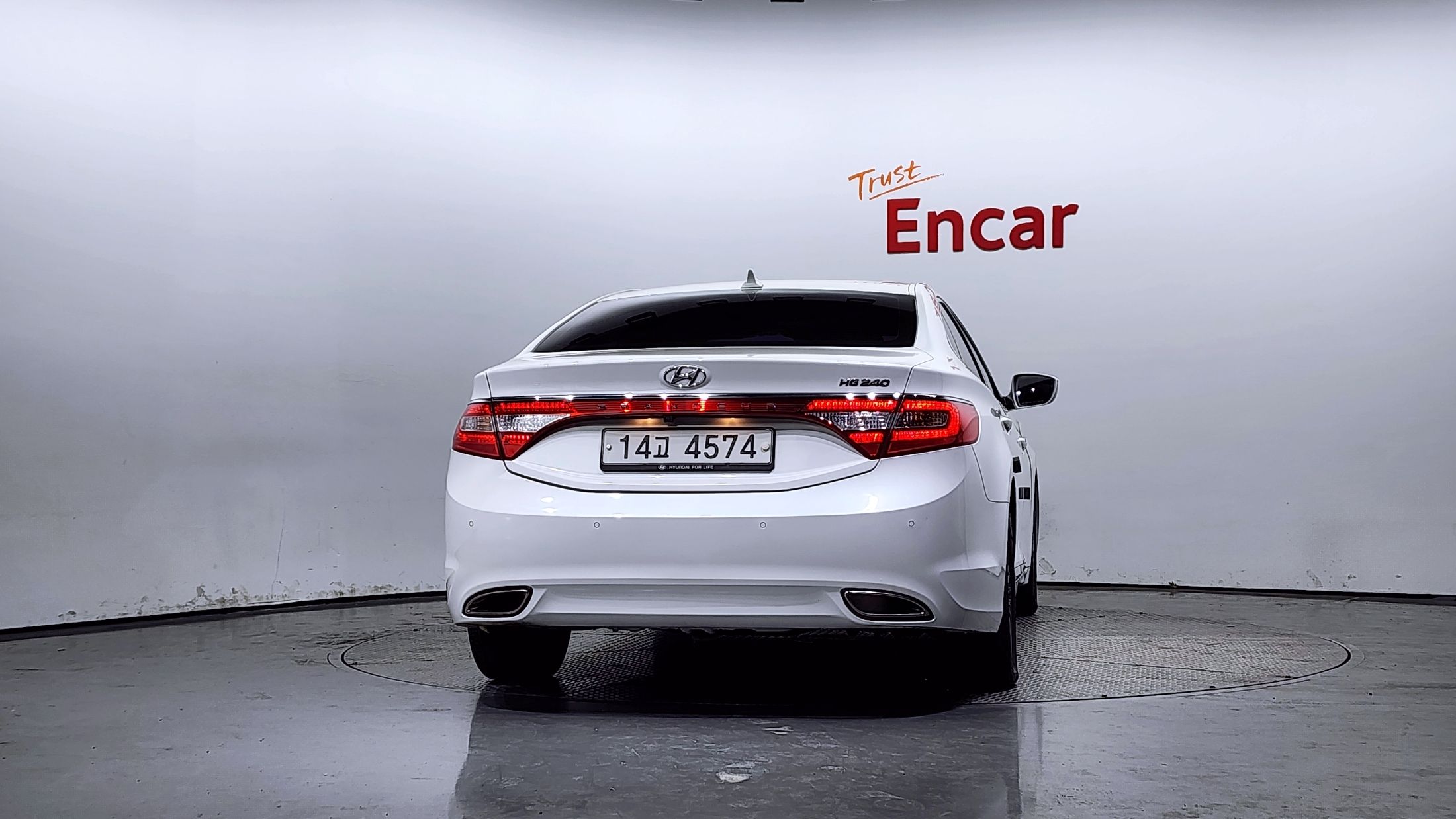 HYUNDAI GRANDEUR HG 2014