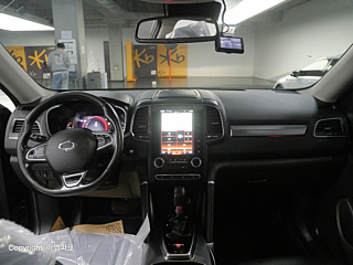SAMSUNG QM6 2019