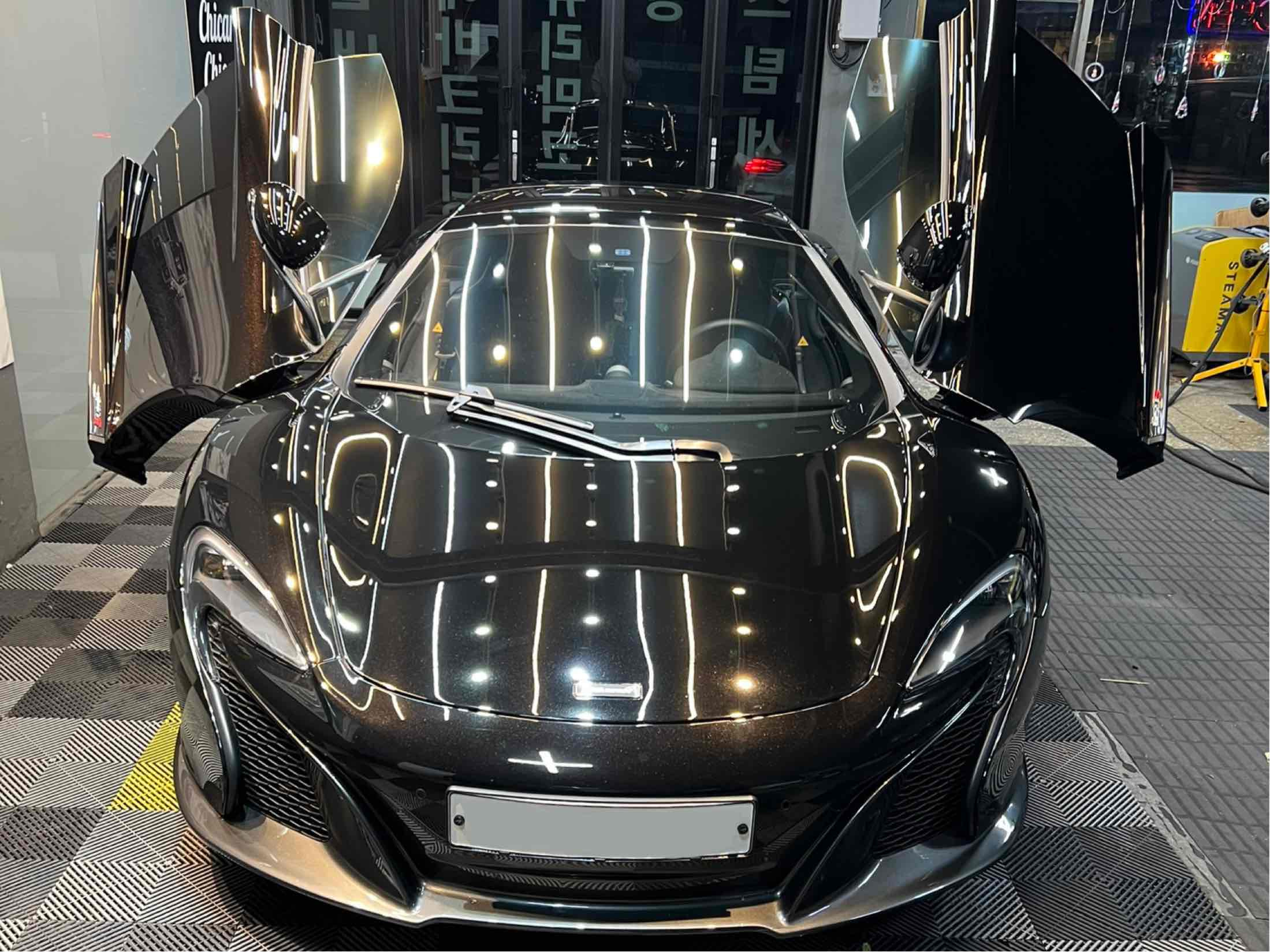 MCLAREN 650S 2015