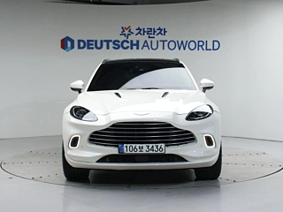 ASTON MARTIN DBX 2021
