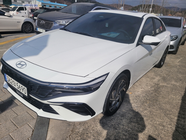HYUNDAI AVANTE CN7 2023
