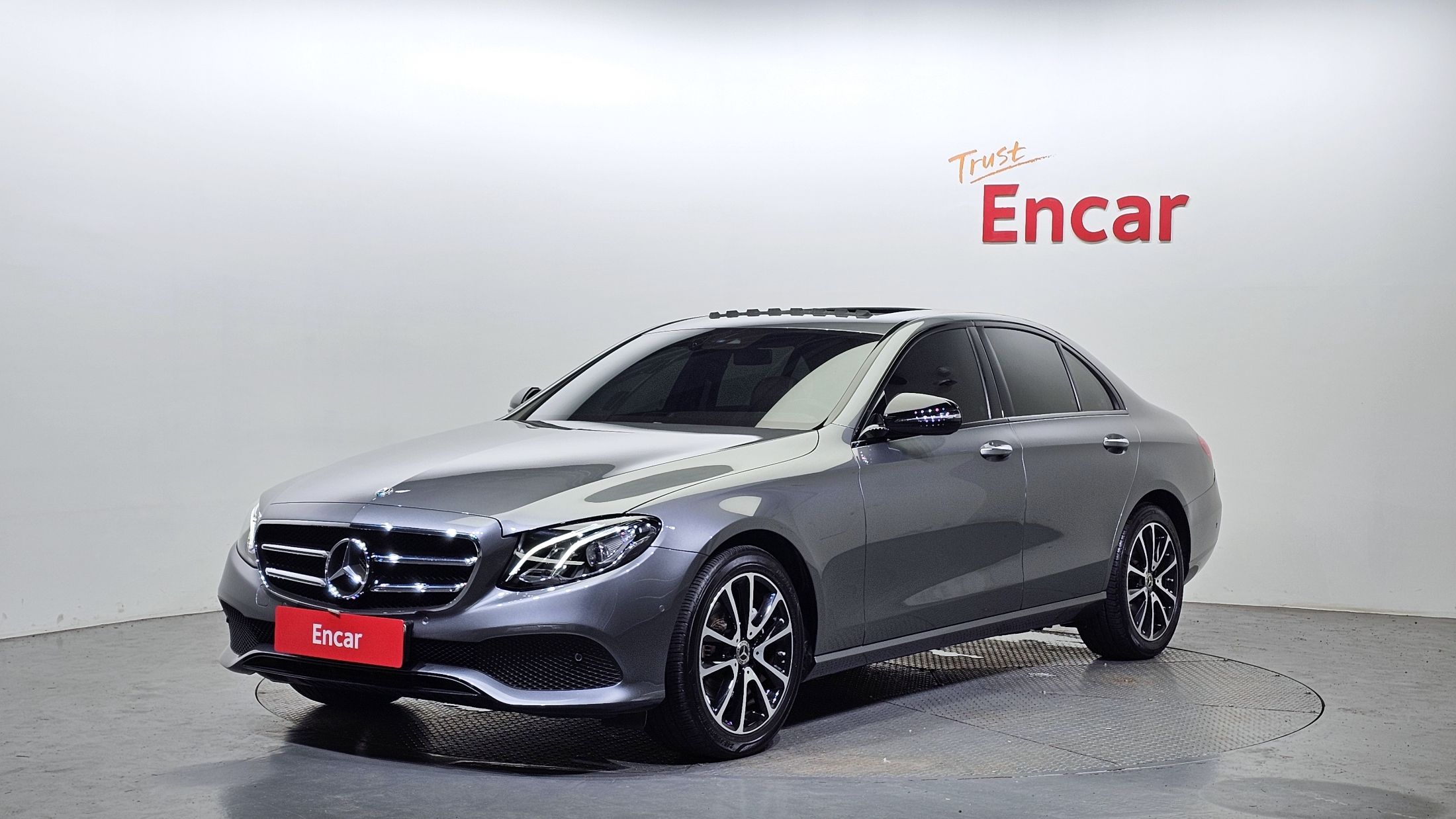 MERCEDES BENZ E-CLASS W213