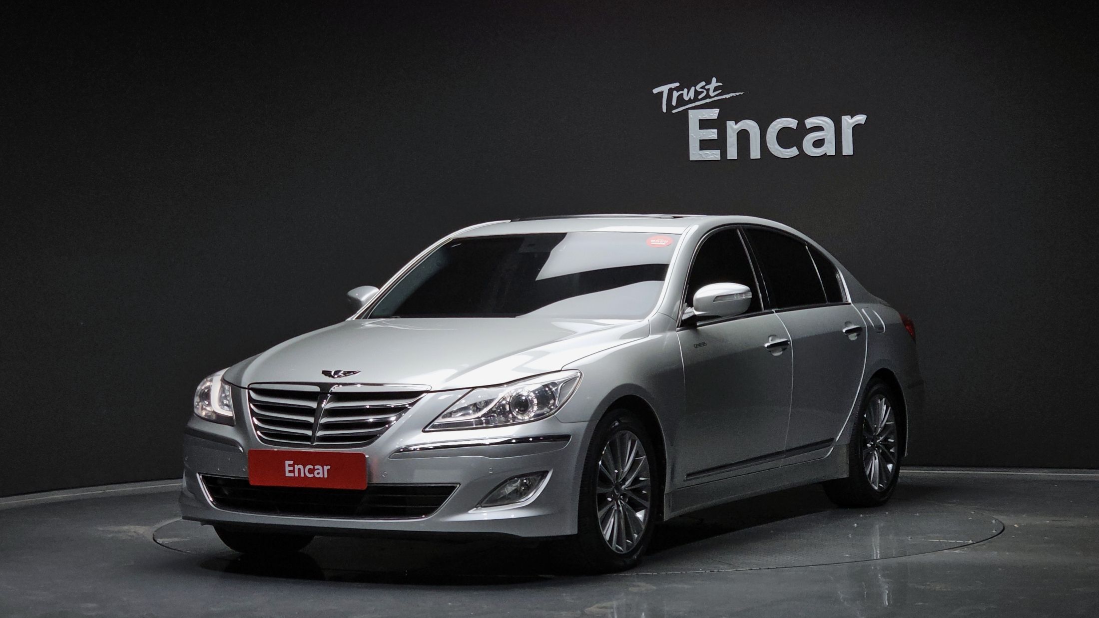 HYUNDAI GENESIS 2012
