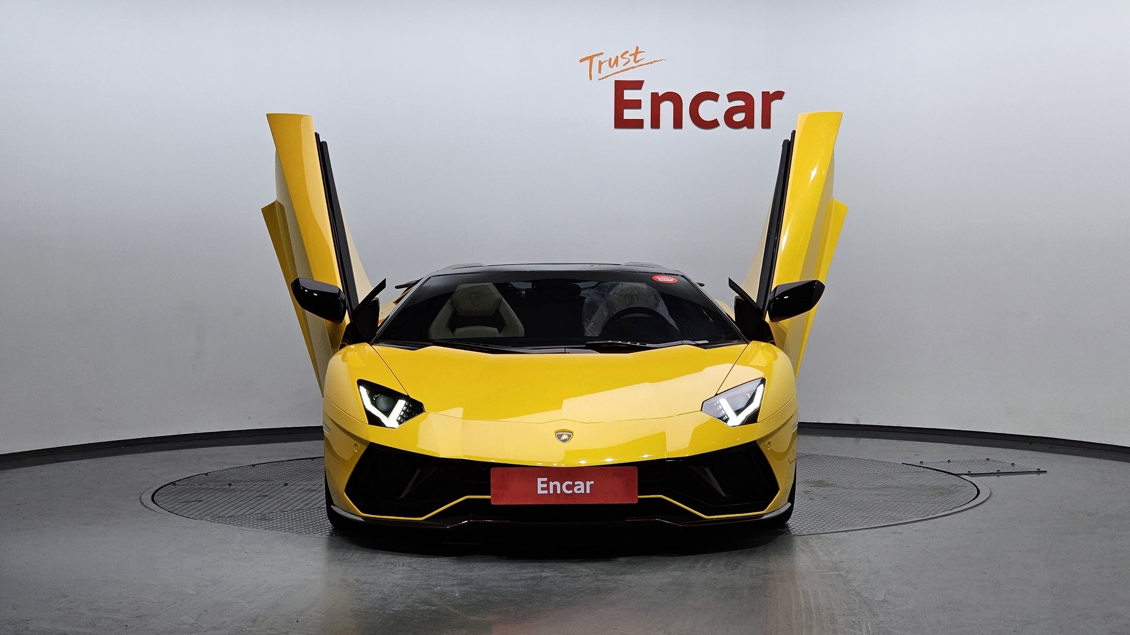 LAMBORGHINI AVENTADOR 2018