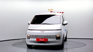 HYUNDAI STARIA 2023